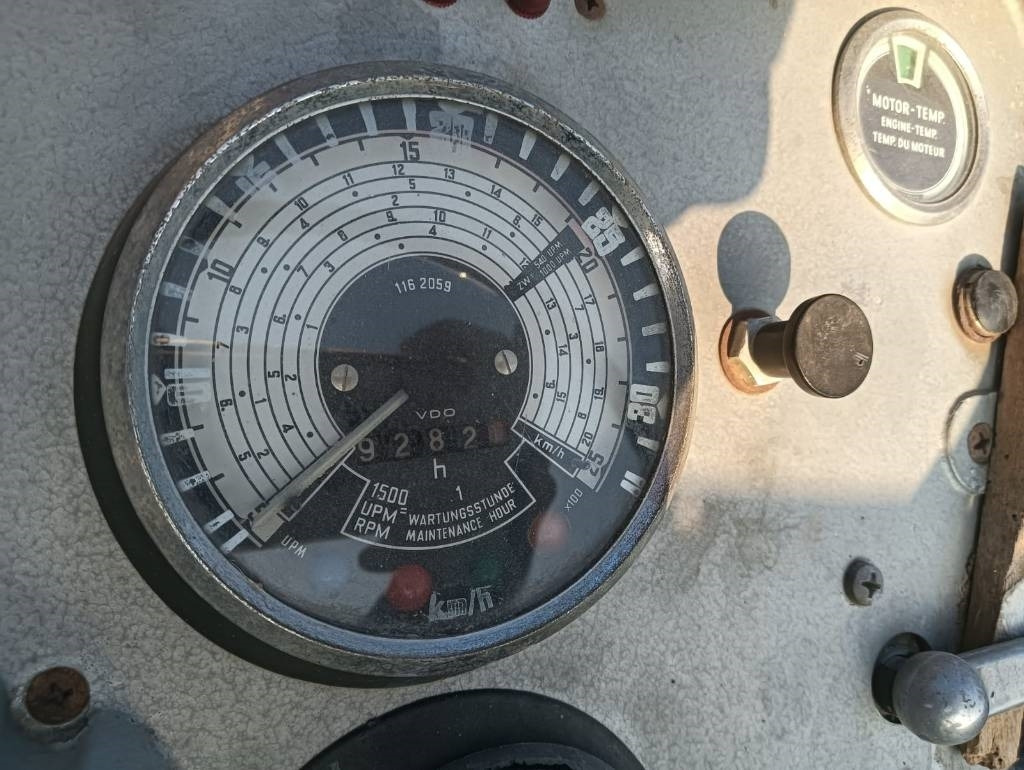 Deutz 8006 - Tractor: foto 5 Deutz 8006 - Tractor: foto 5