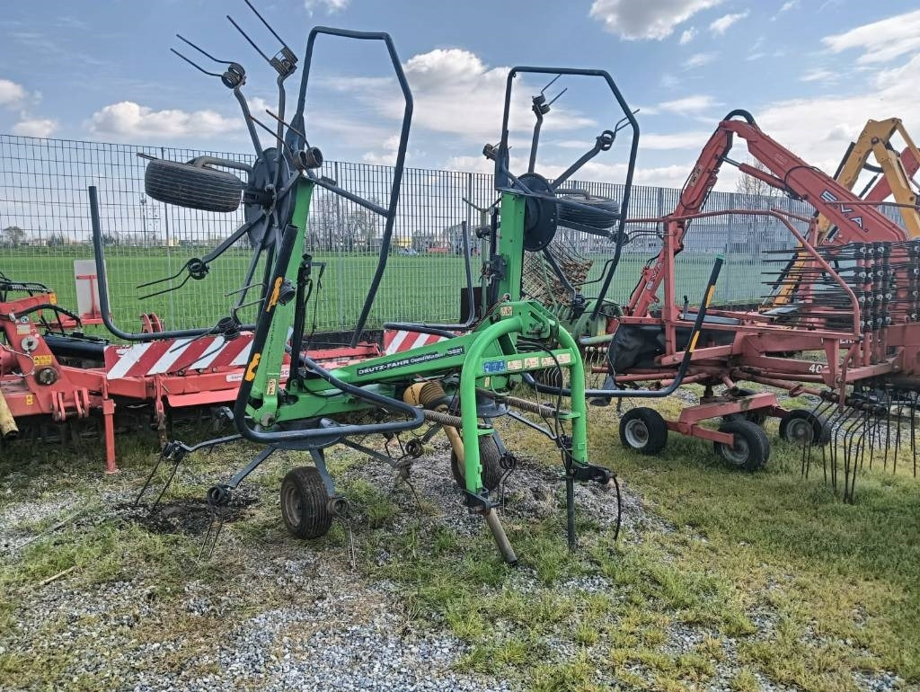 Deutz-fahr 5521 - Encintadora de pacas: foto 4 Deutz-fahr 5521 - Encintadora de pacas: foto 4