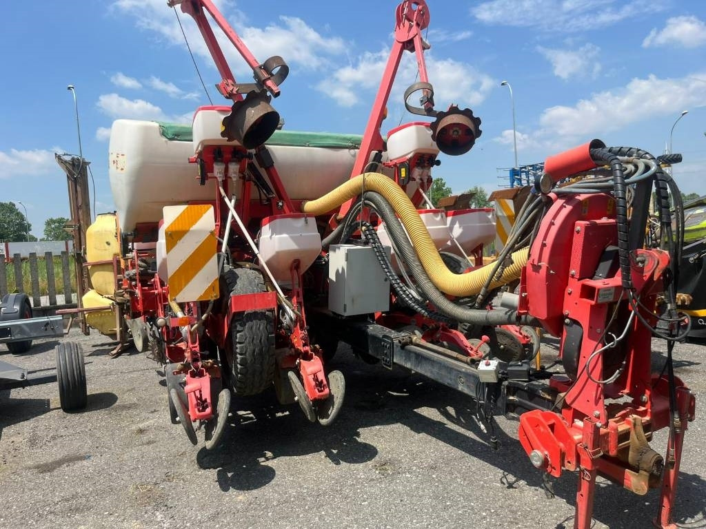 Gaspardo RENATA 8 FILE - Sembradora de precisión: foto 1 Gaspardo RENATA 8 FILE - Sembradora de precisión: foto 1