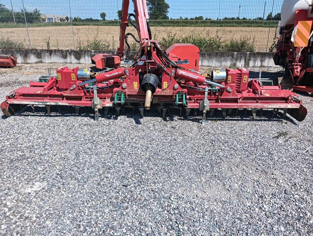 KVERNELAND NG-H 101 F30 - Grada rotativa: foto 2 KVERNELAND NG-H 101 F30 - Grada rotativa: foto 2