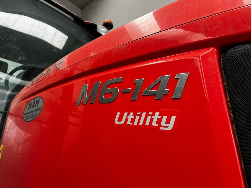 Kubota M 6-141  - Tractor: foto 4 Kubota M 6-141  - Tractor: foto 4