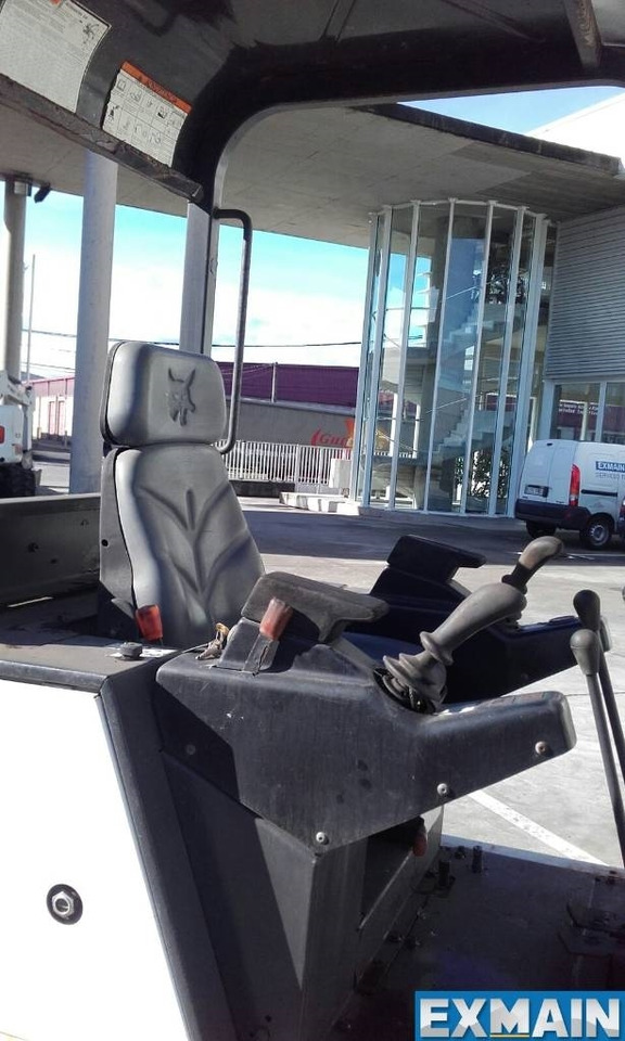 Bobcat X 320 - Miniexcavadora: foto 5 Bobcat X 320 - Miniexcavadora: foto 5