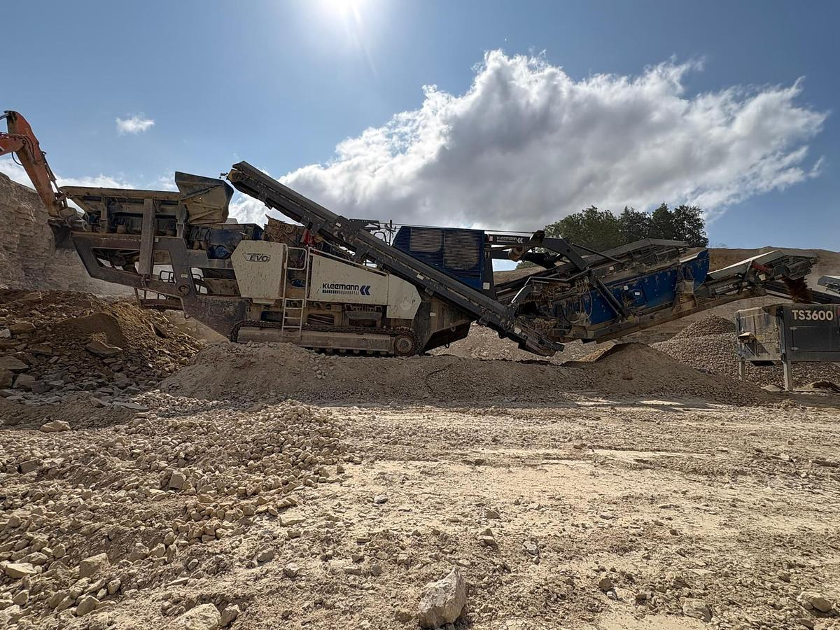 2015 MR110z i EVO2 - Machacadora: foto 1 2015 MR110z i EVO2 - Machacadora: foto 1