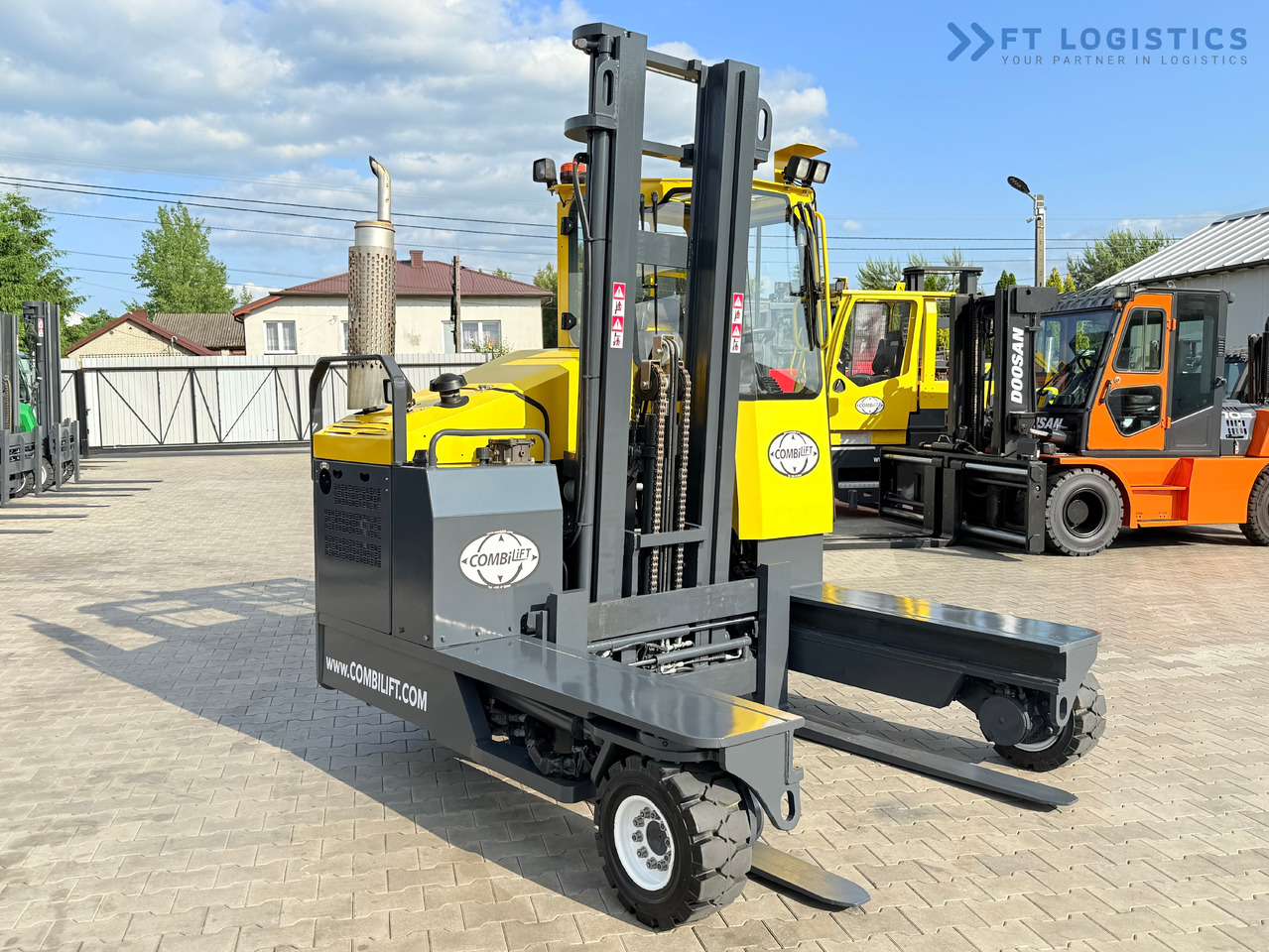 COMBILIFT C4000 / DIESEL / DUPLEX - 4100MM / FORK POSITIONER / ONLY 2951 MTH / LIKE NEW - Carretilla de 4 vías: foto 5 COMBILIFT C4000 / DIESEL / DUPLEX - 4100MM / FORK POSITIONER / ONLY 2951 MTH / LIKE NEW - Carretilla de 4 vías: foto 5