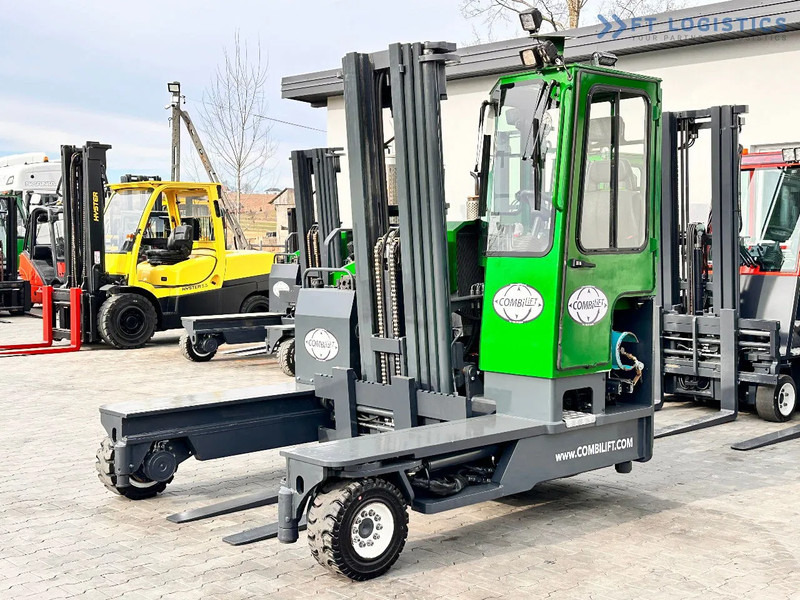 Carretilla de 4 vías Combilift C4500 / LPG / TRIPLEX / 5500MM / FREE LIFT / HYDRAULIC FORK SHIFT / Like New C4500 / LPG / TRIPLEX / 5500MM / FREE LIFT / HYDRAU: foto 1