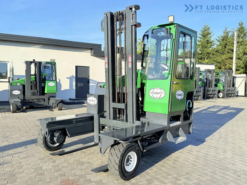 Combilift C5000XL / GAS / DUPLEX 4000 / POSITIONER / FULL CABIN / LIKE NEW C5000XL / GAS / DUPLEX 4000 / POSITIONER / FULL CABIN / LIKE NE - Carretilla de 4 vías: foto 2 Combilift C5000XL / GAS / DUPLEX 4000 / POSITIONER / FULL CABIN / LIKE NEW C5000XL / GAS / DUPLEX 4000 / POSITIONER / FULL CABIN / LIKE NE - Carretilla de 4 vías: foto 2