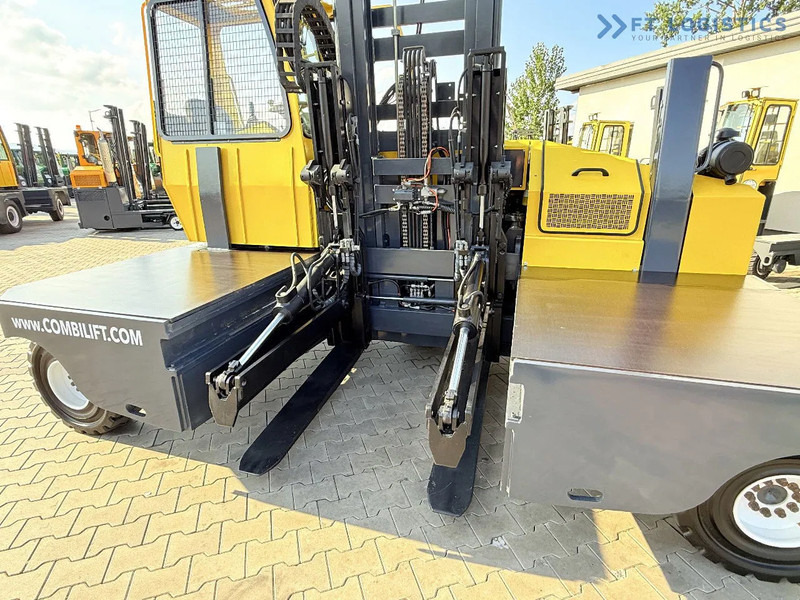 Combilift C6000SR / DUPLEX / 4200MM / LOAD CLAMP ON FORKS / FREE LIFT / DIESEL / POSITIONER / NEW TIRES / LIKE NEW / Wide range of four-wa - Carretilla de 4 vías: foto 4 Combilift C6000SR / DUPLEX / 4200MM / LOAD CLAMP ON FORKS / FREE LIFT / DIESEL / POSITIONER / NEW TIRES / LIKE NEW / Wide range of four-wa - Carretilla de 4 vías: foto 4