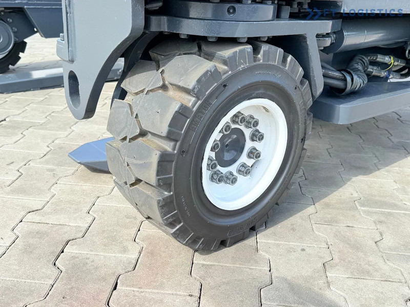 Combilift COMBILIFT C3500 – DUPLEX 4100mm – Year 2016 – 6779 hours – GAS – EXTENDABLE FORKS 800 / 1100MM – CABIN – HEATING + AIR CONDITION - Carretilla de 4 vías: foto 4 Combilift COMBILIFT C3500 – DUPLEX 4100mm – Year 2016 – 6779 hours – GAS – EXTENDABLE FORKS 800 / 1100MM – CABIN – HEATING + AIR CONDITION - Carretilla de 4 vías: foto 4