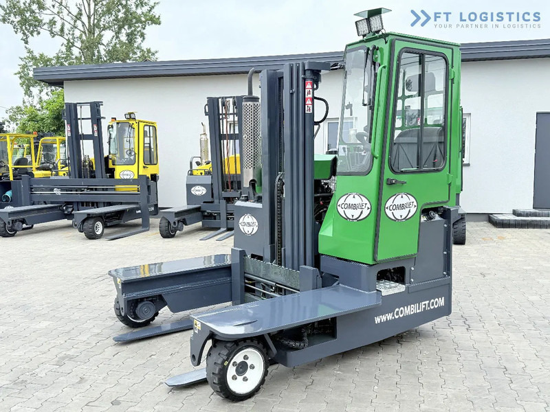 Combilift Combilift C3000 / DIESEL / TRIPLEX 4900MM / FREE LIFT / FORK POSITIONER / HEATING / FULL CABIN / PERFECT CONDITION / Wide range - Carretilla de 4 vías: foto 1 Combilift Combilift C3000 / DIESEL / TRIPLEX 4900MM / FREE LIFT / FORK POSITIONER / HEATING / FULL CABIN / PERFECT CONDITION / Wide range - Carretilla de 4 vías: foto 1