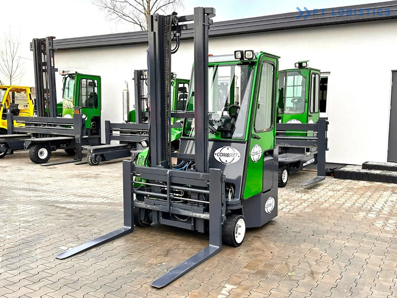 Combilift Combilift C3000CB - DUPLEX 4000mm - Year 2015 - / CABIN - HEATING / ONLY 6546 MTH / EXCELLENT CONDITION / LIKE NEW! Combilift C3 - Carretilla de 4 vías: foto 2 Combilift Combilift C3000CB - DUPLEX 4000mm - Year 2015 - / CABIN - HEATING / ONLY 6546 MTH / EXCELLENT CONDITION / LIKE NEW! Combilift C3 - Carretilla de 4 vías: foto 2