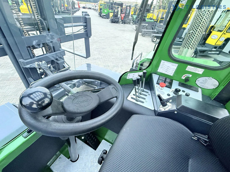 Carretilla de 4 vías Combilift Combilift C4500 / DIESEL / DUPLEX 4000MM / WIDE FORK POSITIONER / HEATING / FULL CABIN / PERFECT CONDITION / Wide range of four-: foto 17 Carretilla de 4 vías Combilift Combilift C4500 / DIESEL / DUPLEX 4000MM / WIDE FORK POSITIONER / HEATING / FULL CABIN / PERFECT CONDITION / Wide range of four-: foto 17