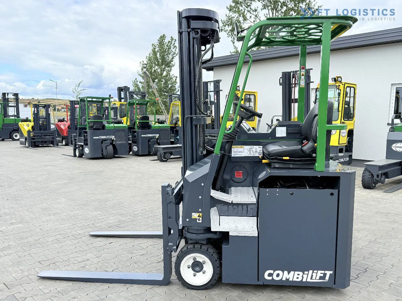Combilift Combilift CBE2500 / TRIPLEX / 5500MM / FREE LIFT / ELECTRIC DRIVE / ONLY 2300 MTH / FORK POSITIONER / SIDE SHIFT / NEW TYRES / L - Carretilla de 4 vías: foto 3 Combilift Combilift CBE2500 / TRIPLEX / 5500MM / FREE LIFT / ELECTRIC DRIVE / ONLY 2300 MTH / FORK POSITIONER / SIDE SHIFT / NEW TYRES / L - Carretilla de 4 vías: foto 3