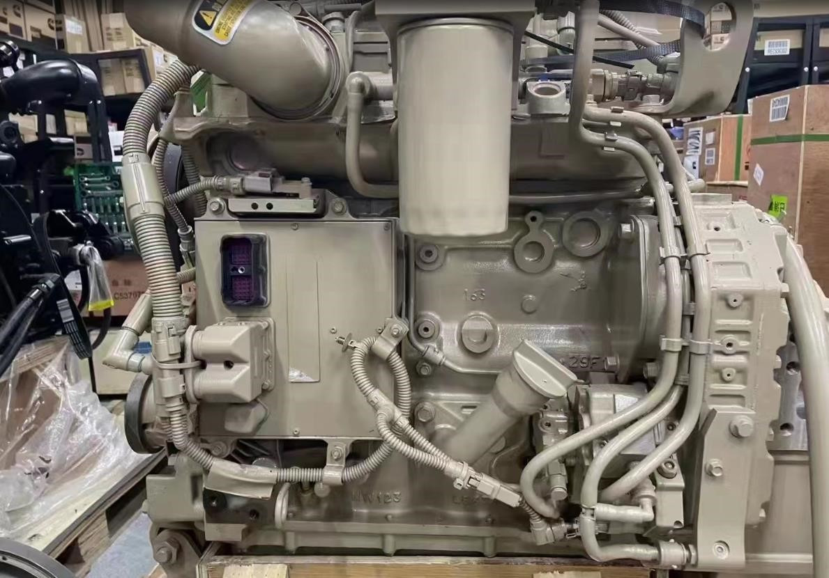 CUMMINS QSB4.5 - Motor para Excavadora: foto 2 CUMMINS QSB4.5 - Motor para Excavadora: foto 2