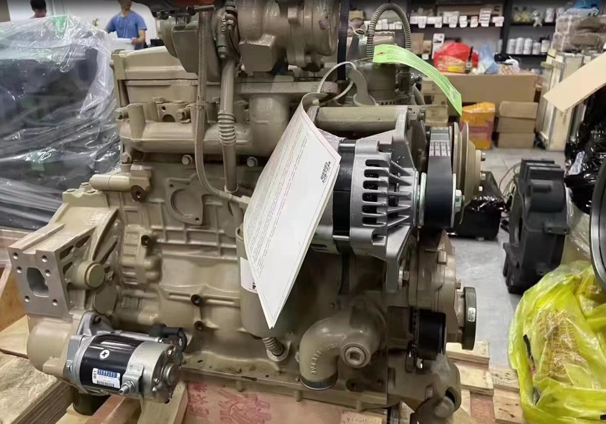 CUMMINS QSB4.5 - Motor para Excavadora: foto 1 CUMMINS QSB4.5 - Motor para Excavadora: foto 1