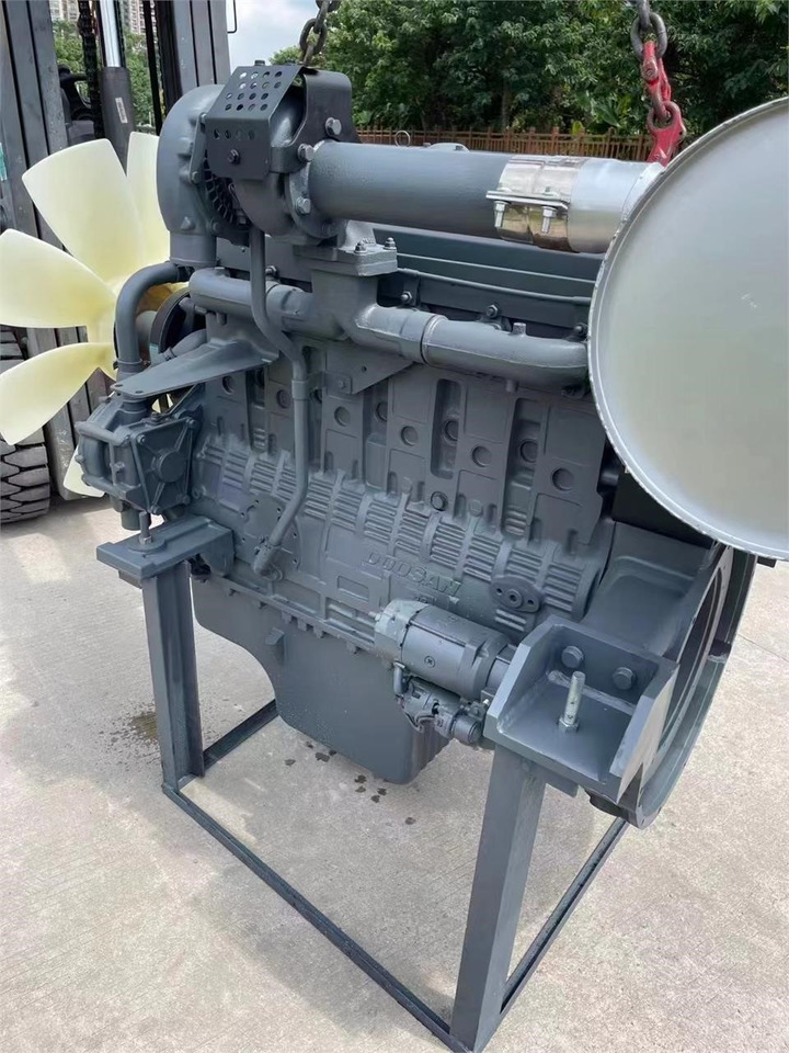 DOOSAN DE12TIS - Motor para Maquinaria de construcción: foto 2 DOOSAN DE12TIS - Motor para Maquinaria de construcción: foto 2