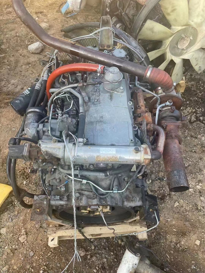 ISUZU 4HK1 - Motor para Excavadora: foto 3 ISUZU 4HK1 - Motor para Excavadora: foto 3