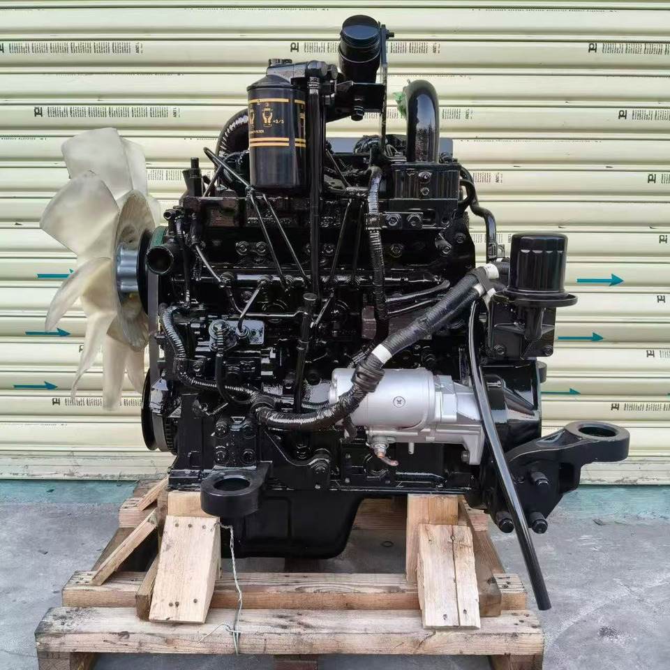 KOMATSU 4D95LE-5 - Motor para Excavadora: foto 3 KOMATSU 4D95LE-5 - Motor para Excavadora: foto 3