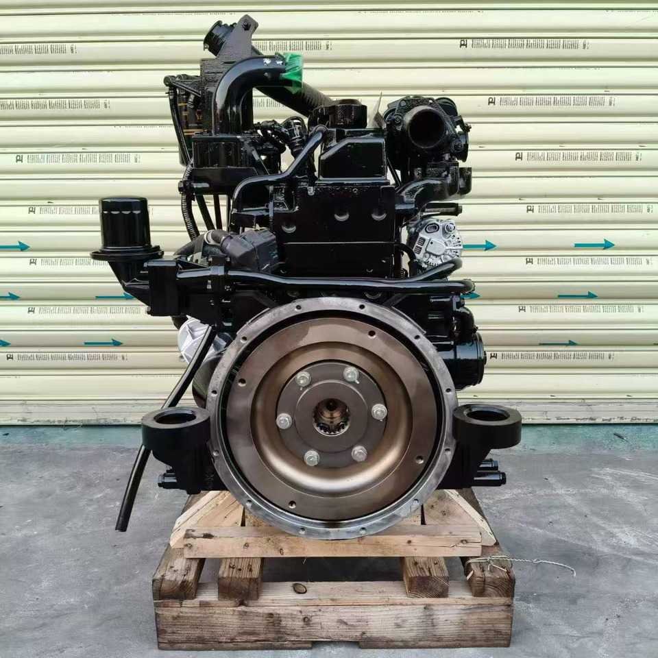 KOMATSU 4D95LE-5 - Motor para Excavadora: foto 4 KOMATSU 4D95LE-5 - Motor para Excavadora: foto 4