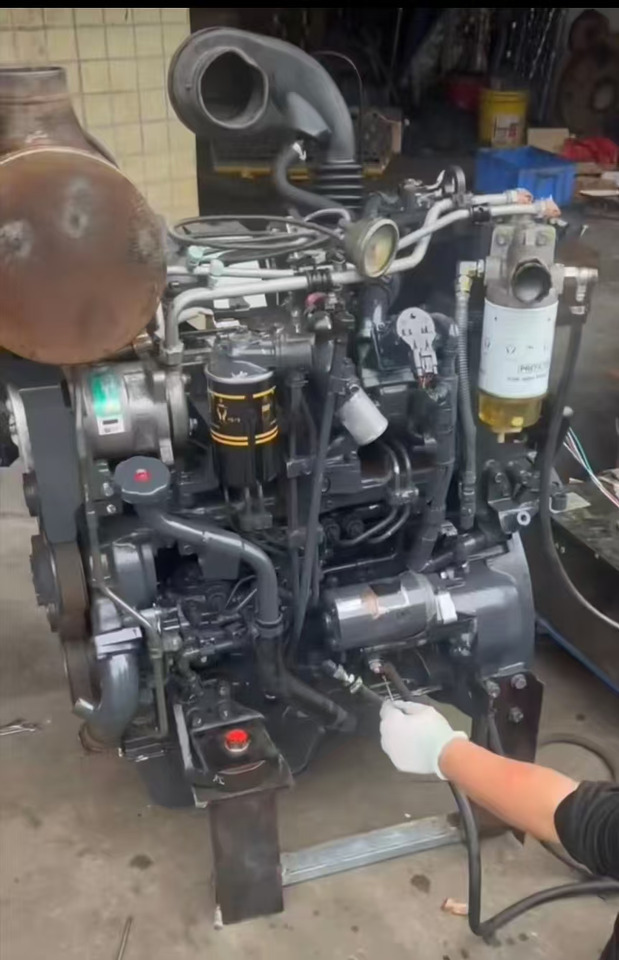 KOMATSU 4D95LE-6 - Motor para Miniexcavadora: foto 5 KOMATSU 4D95LE-6 - Motor para Miniexcavadora: foto 5