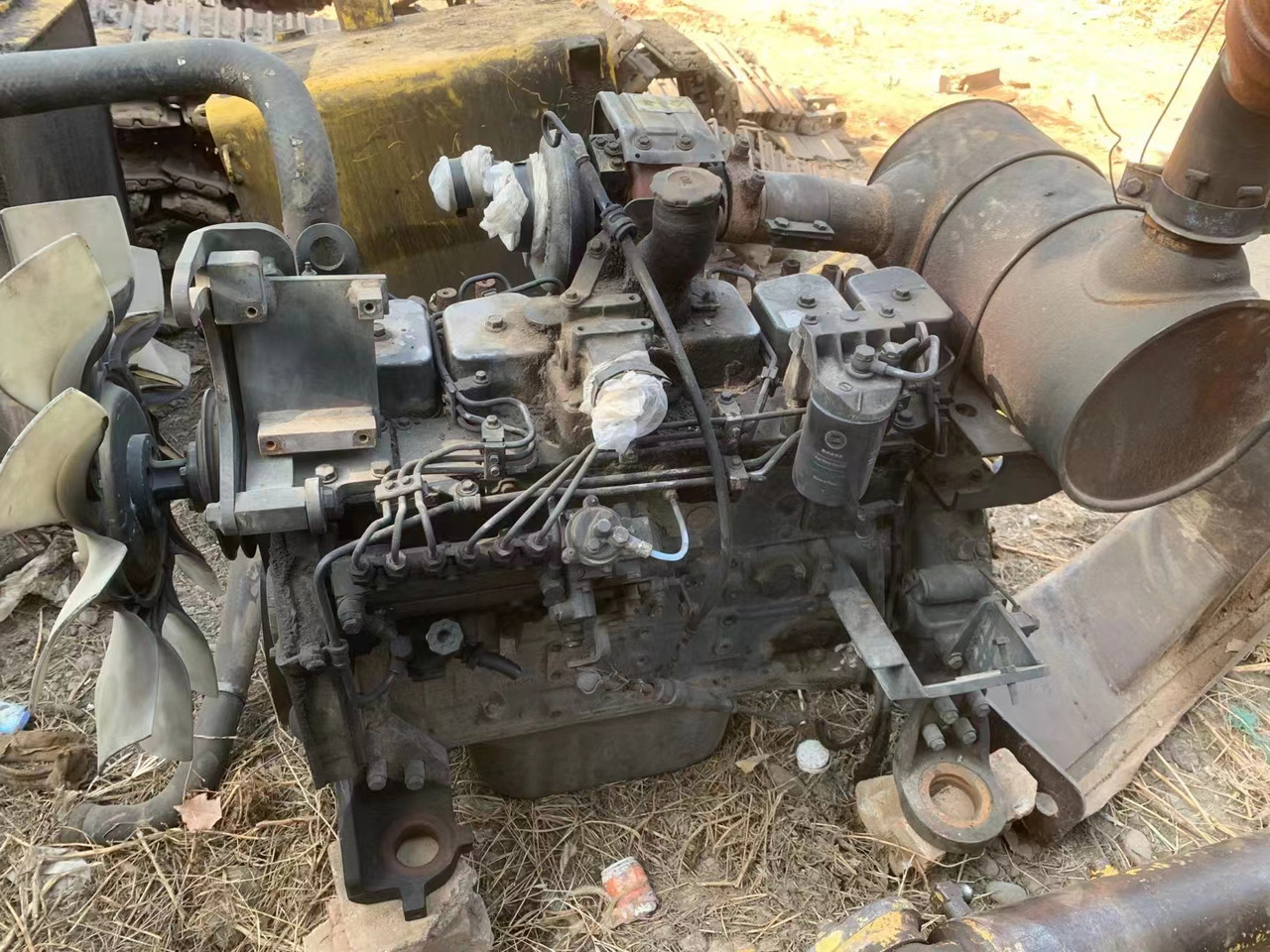 KOMATSU 6D102 - Motor para Excavadora: foto 1 KOMATSU 6D102 - Motor para Excavadora: foto 1