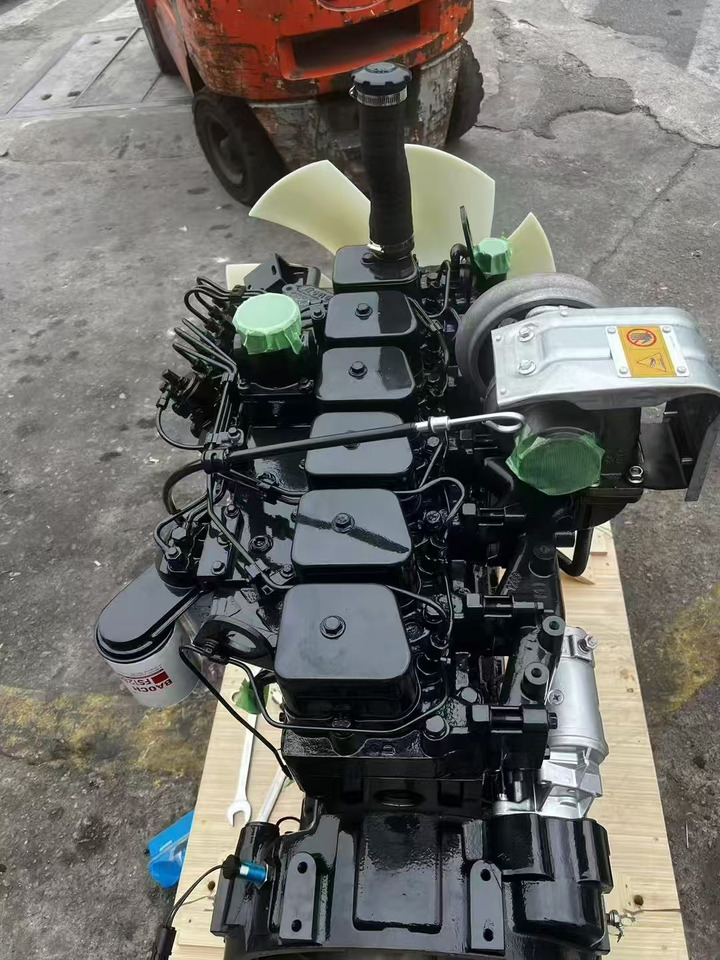 KOMATSU 6D102E - Motor para Cargadora: foto 1 KOMATSU 6D102E - Motor para Cargadora: foto 1