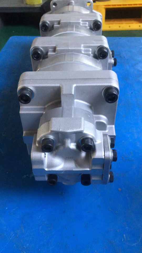 KOMATSU 705-56-34180 - Bomba hidráulica para Excavadora: foto 1 KOMATSU 705-56-34180 - Bomba hidráulica para Excavadora: foto 1