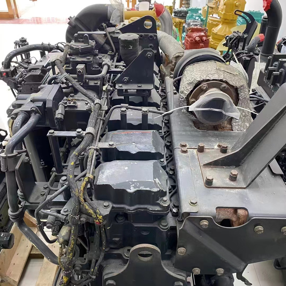 KOMATSU SAA6D125E-5 - Motor para Excavadora: foto 4 KOMATSU SAA6D125E-5 - Motor para Excavadora: foto 4