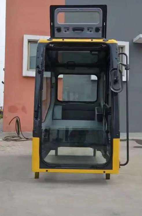 KOMATSU pc200-7 - Cabina para Excavadora: foto 2 KOMATSU pc200-7 - Cabina para Excavadora: foto 2