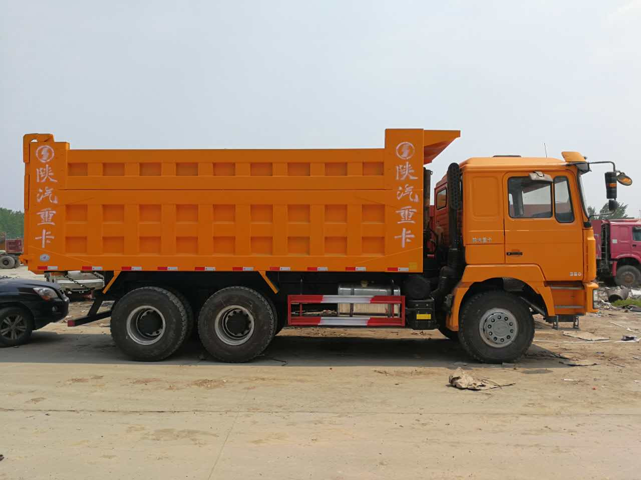 Shacman Shacman 380 6*4 dump truck - Camión volquete: foto 5 Shacman Shacman 380 6*4 dump truck - Camión volquete: foto 5