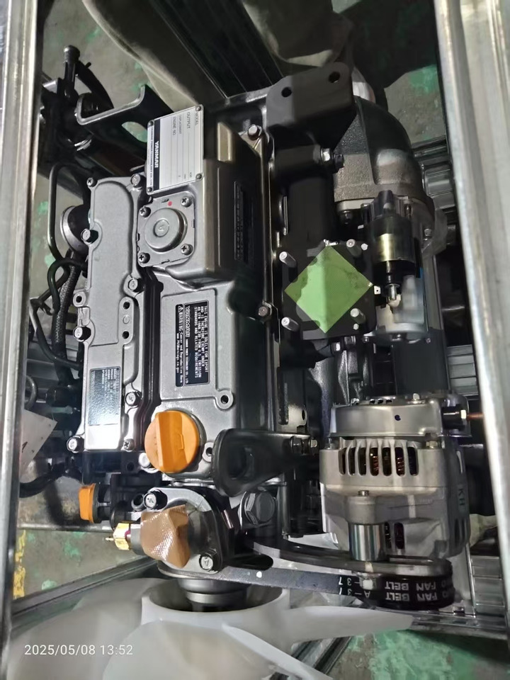 YANMAR 3TNV76 - Motor para Excavadora: foto 2 YANMAR 3TNV76 - Motor para Excavadora: foto 2