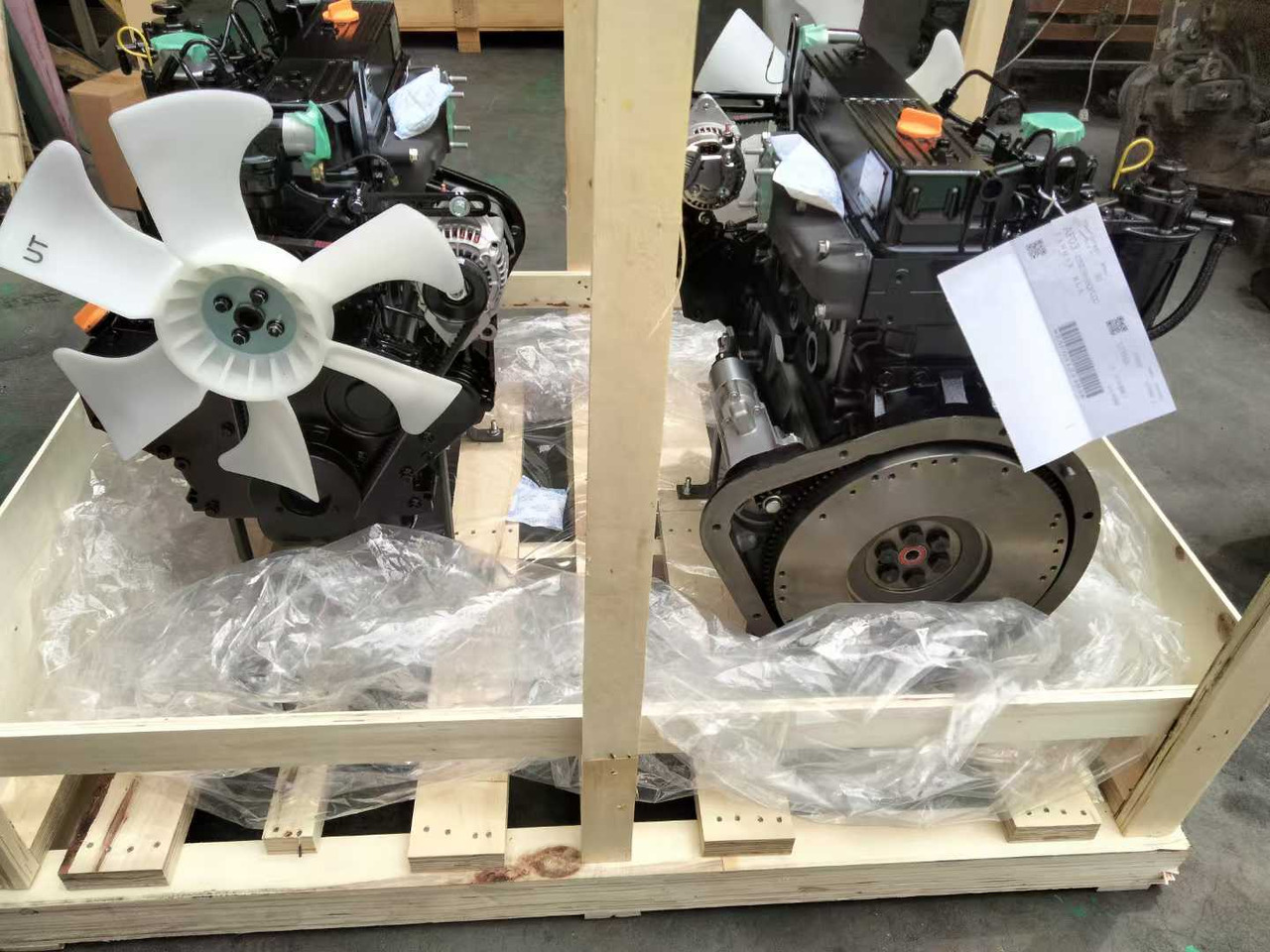YANMAR 4TNE98 - Motor para Excavadora: foto 4 YANMAR 4TNE98 - Motor para Excavadora: foto 4