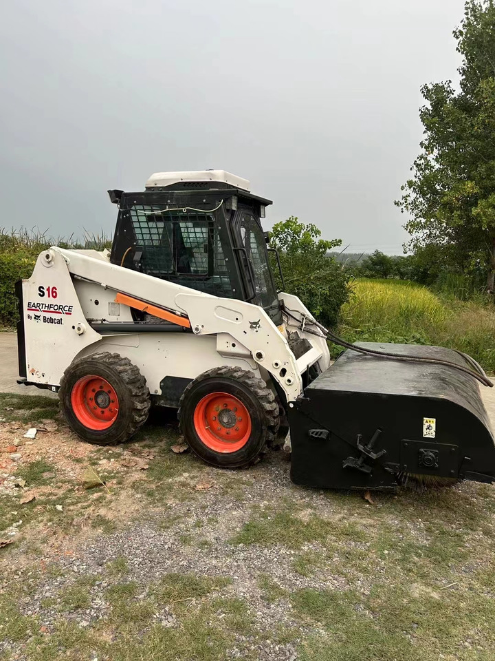 BOBCAT used skidsteer wheel Bobcat S18 High Quality - Minicargadora: foto 2 BOBCAT used skidsteer wheel Bobcat S18 High Quality - Minicargadora: foto 2