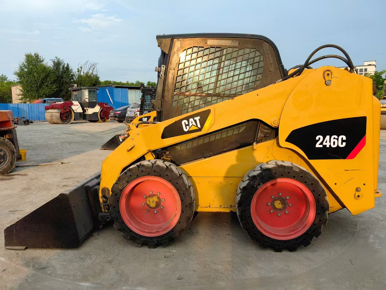 CATERPILLAR used skid-steer CAT246C high quality - Minicargadora: foto 2 CATERPILLAR used skid-steer CAT246C high quality - Minicargadora: foto 2