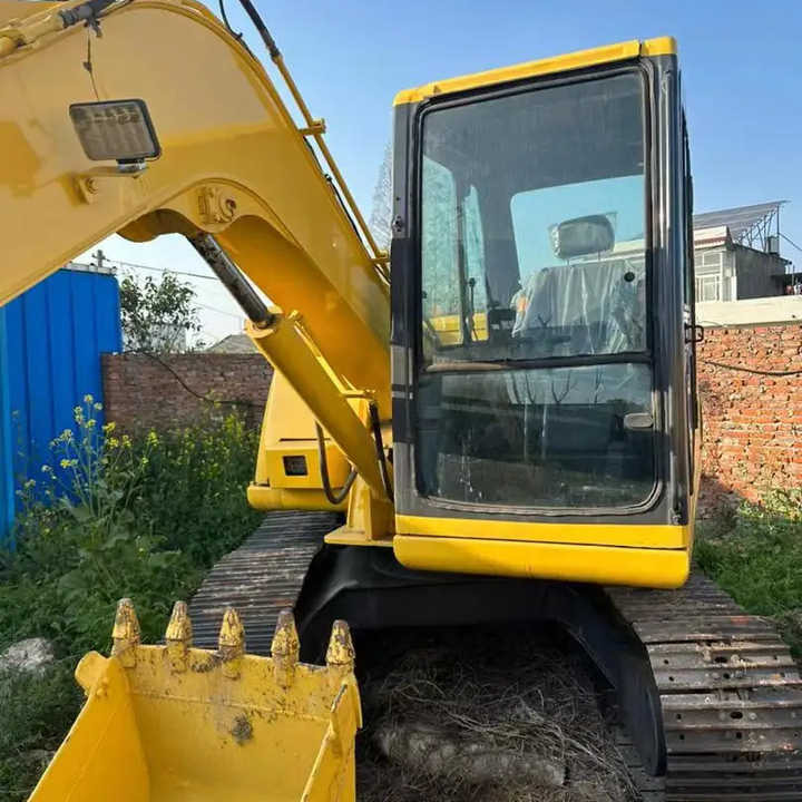 Cheap Used Komatsu PC60-7 Crawler Excavator with High Efficiency Used Heavy Machinery Komatsu P60-7 Digger Cheap for Sale - Excavadora de cadenas: foto 2 Cheap Used Komatsu PC60-7 Crawler Excavator with High Efficiency Used Heavy Machinery Komatsu P60-7 Digger Cheap for Sale - Excavadora de cadenas: foto 2