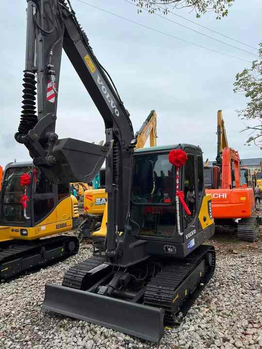 China Brand Used Volvo EC60D Mini Excavator 6ton Crawler Earth Digger Machine for Sale - Excavadora de cadenas: foto 2 China Brand Used Volvo EC60D Mini Excavator 6ton Crawler Earth Digger Machine for Sale - Excavadora de cadenas: foto 2