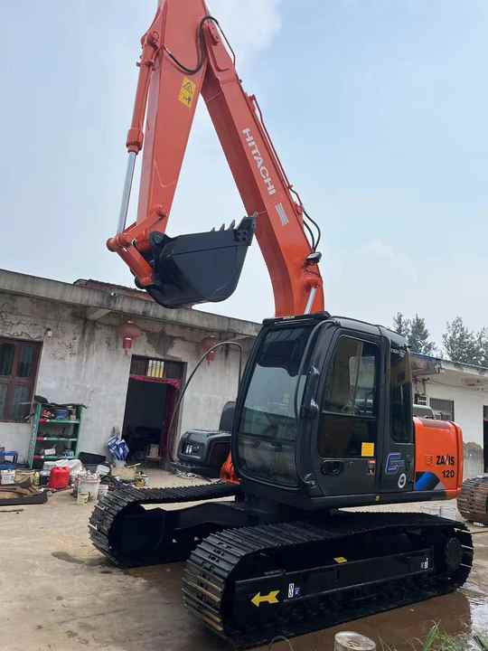 HITACHI ZX120-6 Original Japan Surplus Hitachi ZX120-6 for Sale - Excavadora de cadenas: foto 4 HITACHI ZX120-6 Original Japan Surplus Hitachi ZX120-6 for Sale - Excavadora de cadenas: foto 4