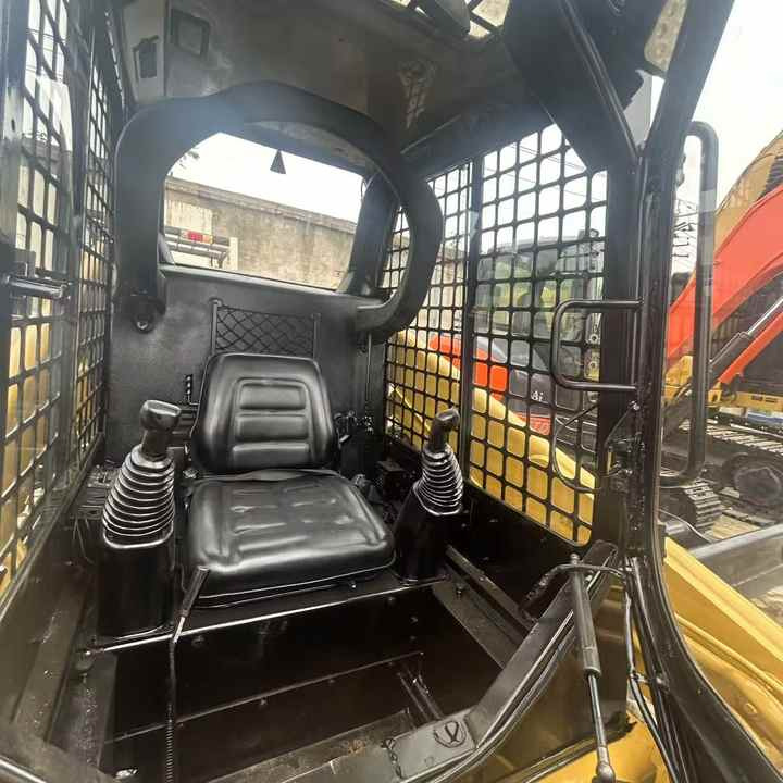 High Quality Used Cat 246D3 Excavator with Low Working Hours and Best Price Used Cat 246D3 Machine with Cheap Price for Sale - Minicargadora: foto 3 High Quality Used Cat 246D3 Excavator with Low Working Hours and Best Price Used Cat 246D3 Machine with Cheap Price for Sale - Minicargadora: foto 3
