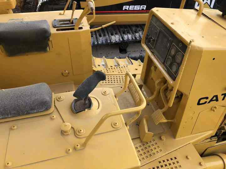 Nice Condition D4h Cat Bulldozer CAT Used Dozer for Sale - Bulldozer: foto 5 Nice Condition D4h Cat Bulldozer CAT Used Dozer for Sale - Bulldozer: foto 5