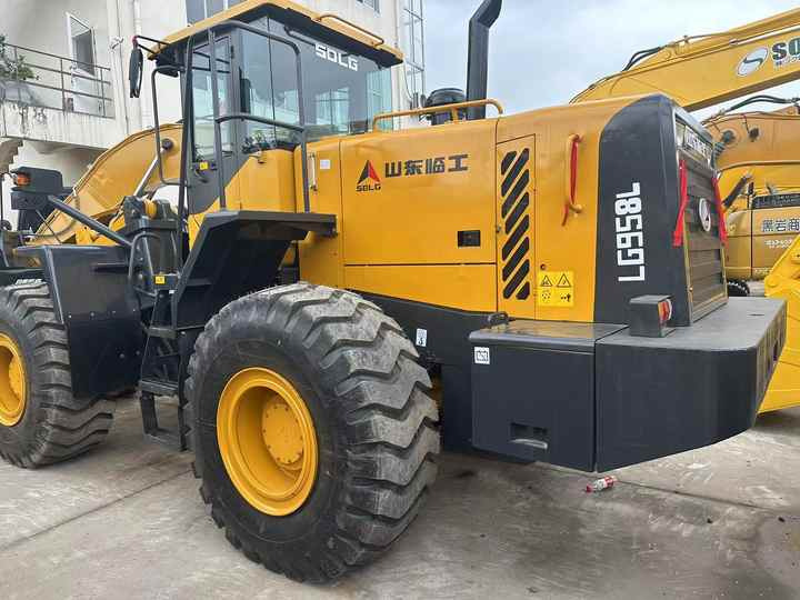 SDLG Wheel Loader 985L Second -hand Wheel Loader Electric Valve Water Pump Engine diesel Pump Valve in China - Cargadora de ruedas: foto 5 SDLG Wheel Loader 985L Second -hand Wheel Loader Electric Valve Water Pump Engine diesel Pump Valve in China - Cargadora de ruedas: foto 5