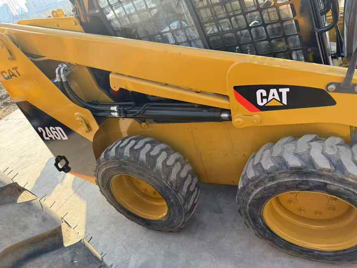 Second Hand Cheap Caterpillar CAT246D with Perfect Function Mini Skid Steers Used Cat246c 246D Backhoe Loader on Sale - Minicargadora: foto 3 Second Hand Cheap Caterpillar CAT246D with Perfect Function Mini Skid Steers Used Cat246c 246D Backhoe Loader on Sale - Minicargadora: foto 3