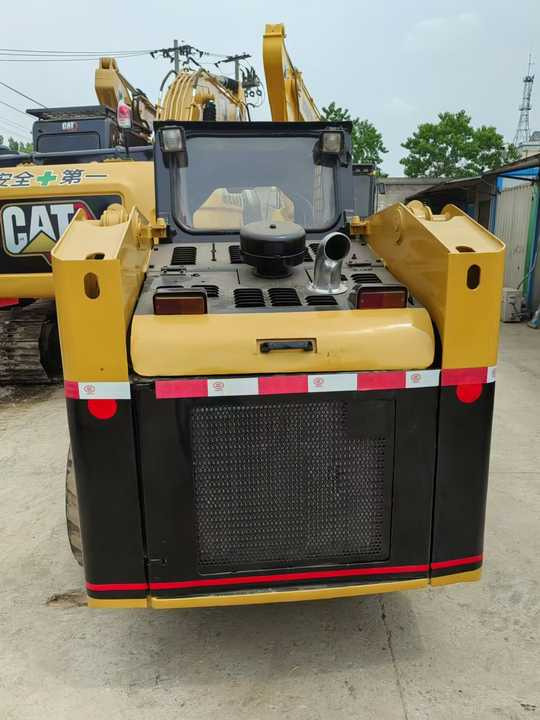 Used Caterpillar 226b Skid Steer with Excellent Performance on Sale Road Working Equipment - Minicargadora: foto 3 Used Caterpillar 226b Skid Steer with Excellent Performance on Sale Road Working Equipment - Minicargadora: foto 3