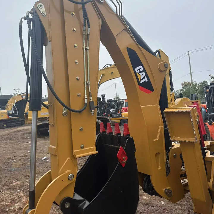 Used Caterpillar CAT 450F Retro Excavator CAT420F Cheap Price for Sale - Retroexcavadora: foto 4 Used Caterpillar CAT 450F Retro Excavator CAT420F Cheap Price for Sale - Retroexcavadora: foto 4