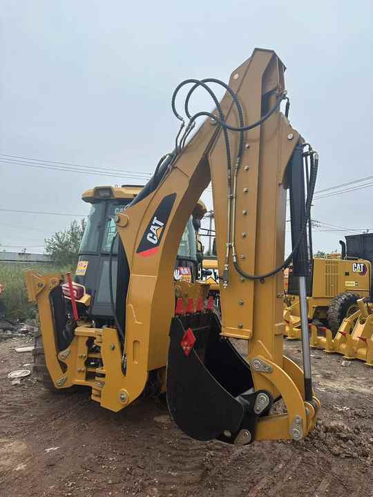 Used Caterpillar CAT 450F Retro Excavator CAT420F Cheap Price for Sale - Retroexcavadora: foto 3 Used Caterpillar CAT 450F Retro Excavator CAT420F Cheap Price for Sale - Retroexcavadora: foto 3