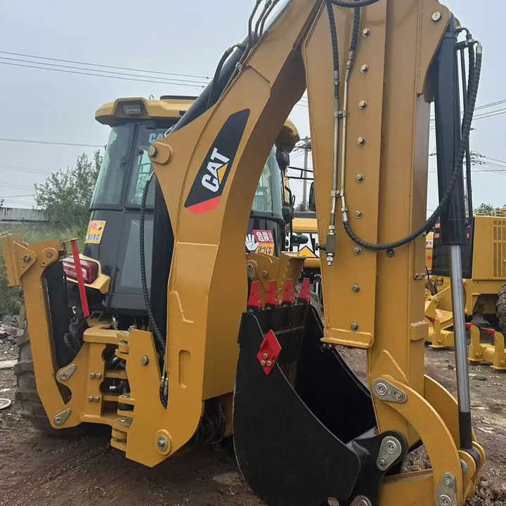 Used Caterpillar CAT 450F Retro Excavator CAT420F Cheap Price for Sale - Retroexcavadora: foto 5 Used Caterpillar CAT 450F Retro Excavator CAT420F Cheap Price for Sale - Retroexcavadora: foto 5