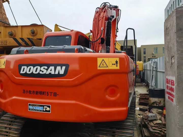Used Digger DOOSAN DX140 Construction Machinery Construction Digger Used DOOSAN DX140 Cheap Excavator - Excavadora de cadenas: foto 2 Used Digger DOOSAN DX140 Construction Machinery Construction Digger Used DOOSAN DX140 Cheap Excavator - Excavadora de cadenas: foto 2