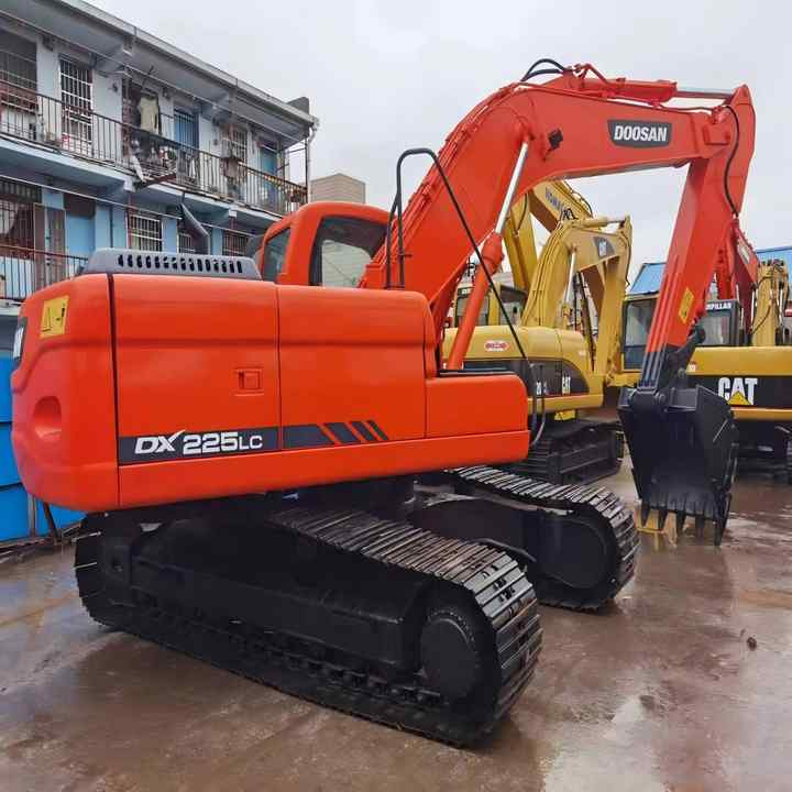 Used Doosan DX225LC Excavator | Low Hours | Heavy Duty | G lobal Shipping - Excavadora de cadenas: foto 1 Used Doosan DX225LC Excavator | Low Hours | Heavy Duty | G lobal Shipping - Excavadora de cadenas: foto 1