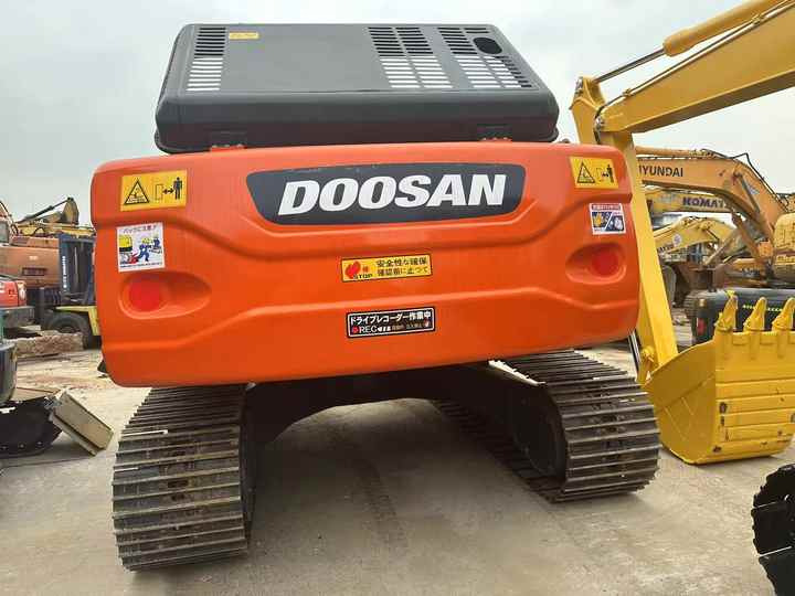 Used Excavator Doosan DX225LC-9 Excavators Mini Equipment Earth Moving Machinery Doosan Digger Excavator for Sale - Excavadora de cadenas: foto 5 Used Excavator Doosan DX225LC-9 Excavators Mini Equipment Earth Moving Machinery Doosan Digger Excavator for Sale - Excavadora de cadenas: foto 5