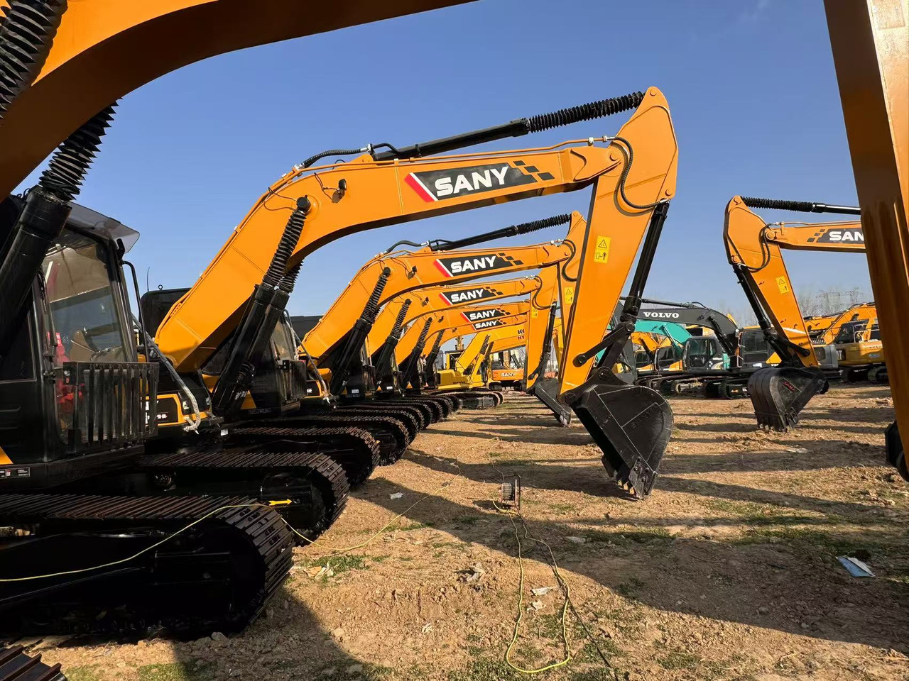 Used High Quality volvo EC300DL 30ton excavator machinery - Excavadora de cadenas: foto 4 Used High Quality volvo EC300DL 30ton excavator machinery - Excavadora de cadenas: foto 4