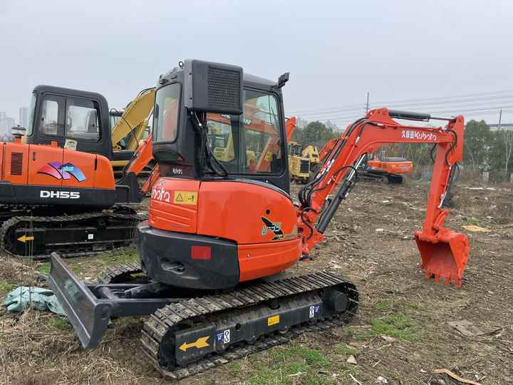 Used KUBOTA U35-5 Model Excavator Second Hand Machine Popular Brand JAPAN KUBOTA Hydraulic Machinery - Miniexcavadora: foto 2 Used KUBOTA U35-5 Model Excavator Second Hand Machine Popular Brand JAPAN KUBOTA Hydraulic Machinery - Miniexcavadora: foto 2