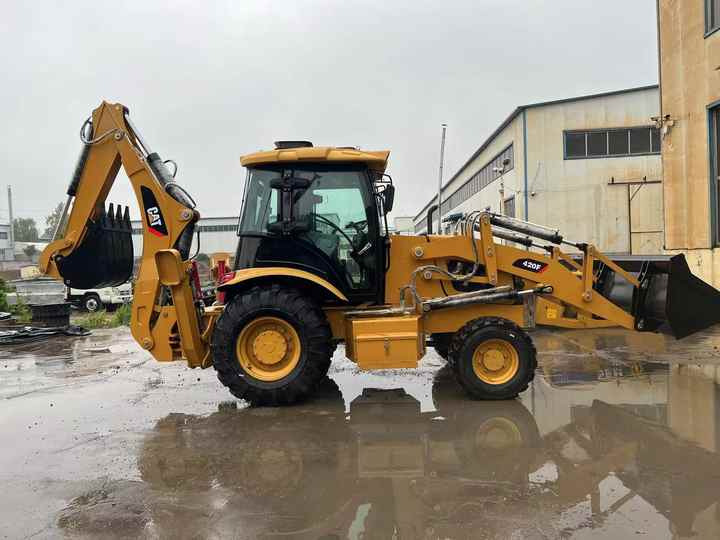 Used Wheel Loader CAT420F Caterpillar 420F Construction Machinery Mini Wheel Skid Steer Loader in Stock - Retroexcavadora: foto 5 Used Wheel Loader CAT420F Caterpillar 420F Construction Machinery Mini Wheel Skid Steer Loader in Stock - Retroexcavadora: foto 5